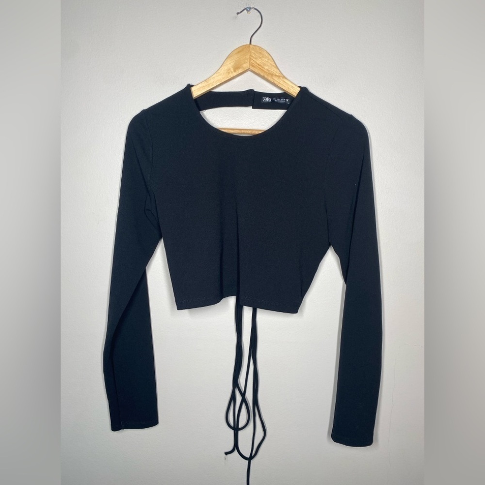 Black Open-Back Long Sleeve Crop Top with Tie Detail - Picture 7 of 11